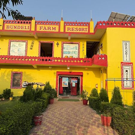 Bundeli Farm Resort & Banquet โอร์ชชา ภายนอก รูปภาพ