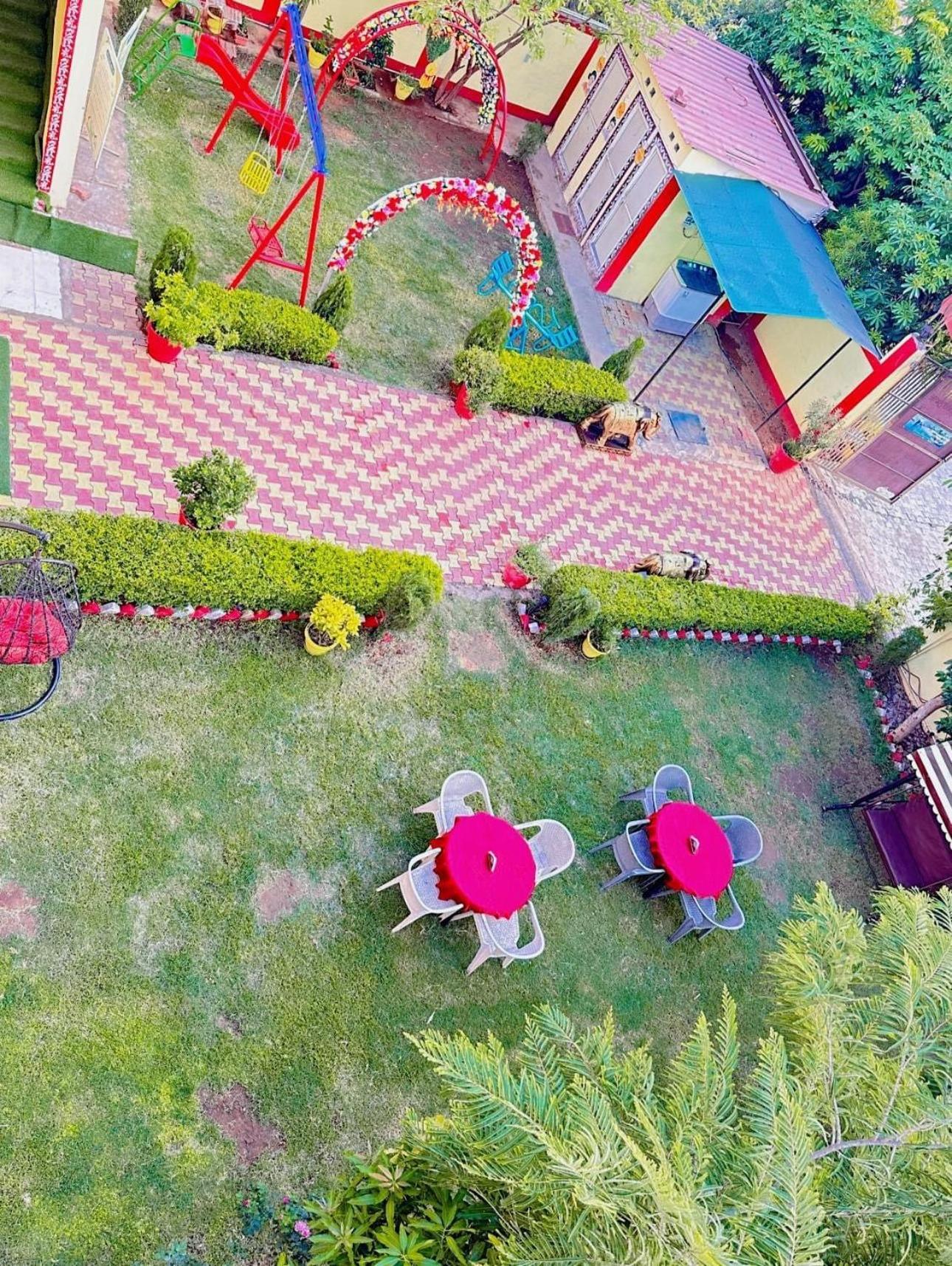 Bundeli Farm Resort & Banquet โอร์ชชา ภายนอก รูปภาพ