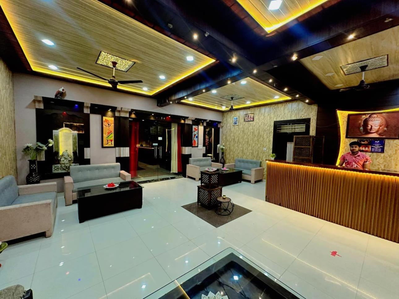 Bundeli Farm Resort & Banquet โอร์ชชา ภายนอก รูปภาพ