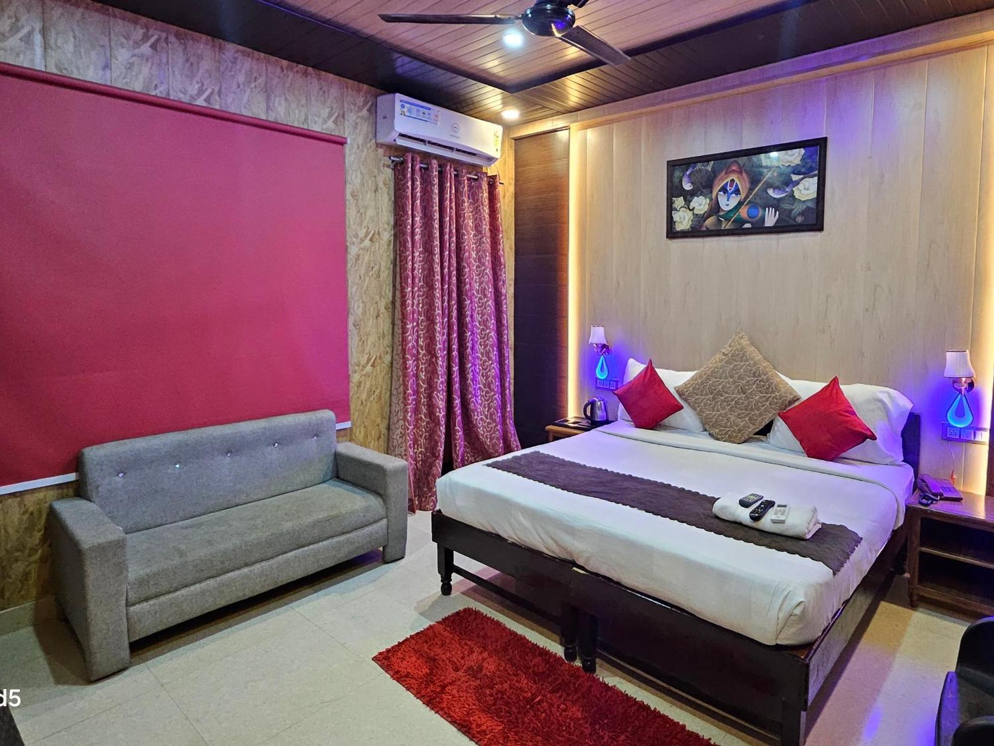 Bundeli Farm Resort & Banquet โอร์ชชา ภายนอก รูปภาพ